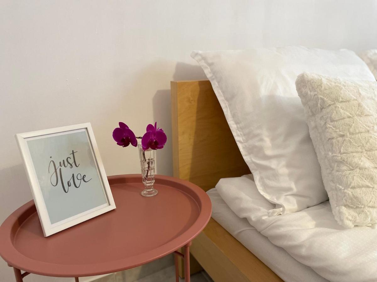 Boni Apartman ミシュコルツ エクステリア 写真