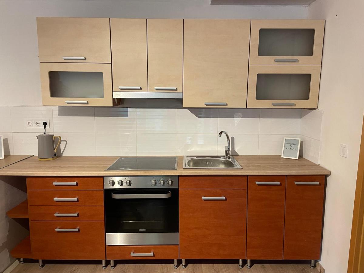 Boni Apartman ミシュコルツ エクステリア 写真